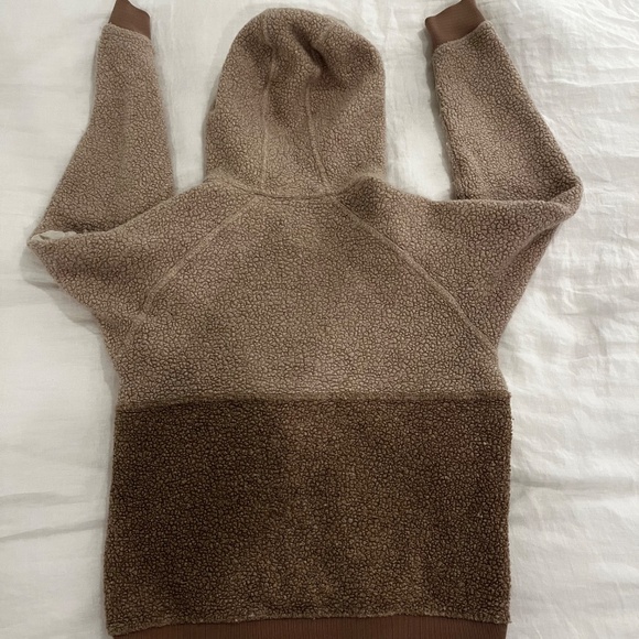 Outdoor Voices Megafleece 1/2 Zip Hoodie - Picture 4 of 7